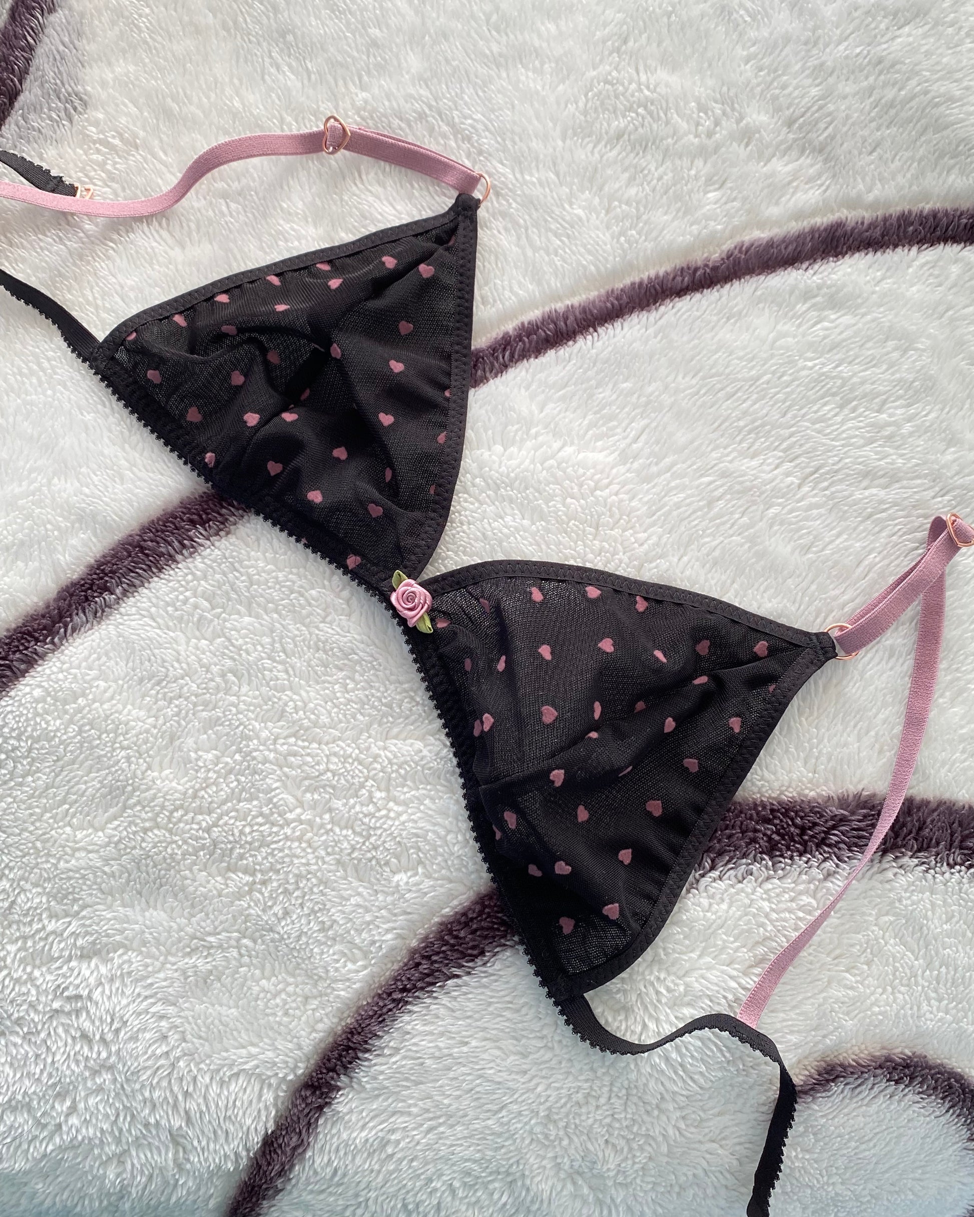 Fitzpleisure, heart bra, triangle bra, black and pink bralette, Australia, Melbourne
